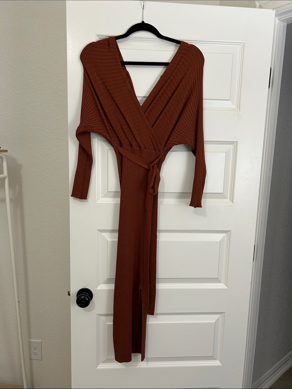 Women’s Rust Brown Knit Dress with Tie Waist